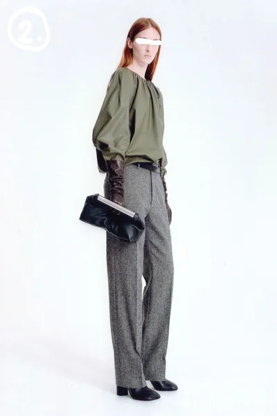 Look 18